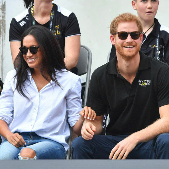 Prinssi Harry ja Meghan-rakas askeleen lähempänä avioliittoa: kuhertelivat ensi kertaa julkisesti yhdessä - kuvat! harry meghan