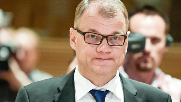 Tällainen oli Kesärannan nikotiinibaari Juha Sipilän tyttären häissä: 'Riittävästi siggejä ja nösseä” Suomen pääministeri Juha Sipilä.