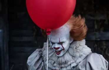 Mitä ihmettä? Se-elokuvan karmeasta Pennywise-klovnista tuli uusi seksisymboli!