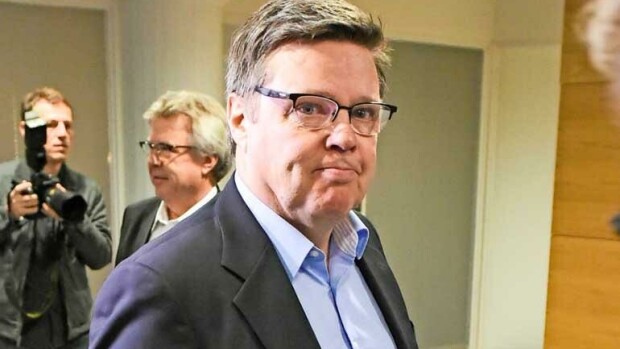 Jari Aarnio laihtui 9 kiloa: Farkut eivät tahdo pysyä jalassa – kuvat muodonmuutoksesta! Jari Aarnio