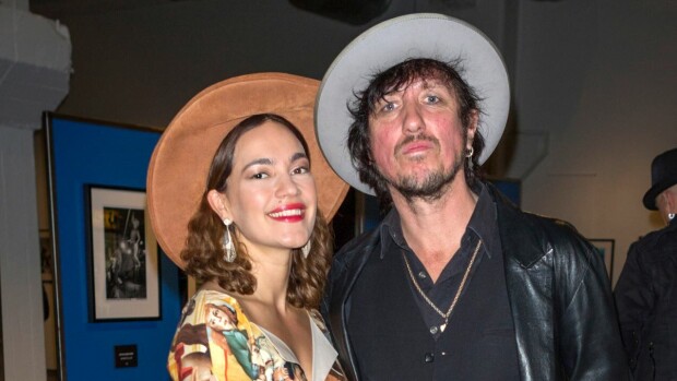 Sami Yaffa ja Meeri Koutaniemi naimisiin Mallorcalla - katso kuvat! Sami ja Meeri