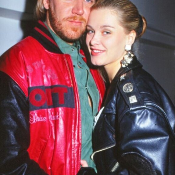 Renny Harlin vaihtoi 90-luvulla naisia lennosta – muistatko Miss Suomen ja Rennyn legendaarisen piirakkaepisodin? Tarja Smura ja Renny seurustelivat pari kuukautta.