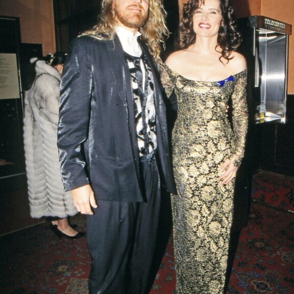 Muistatko? Renny Harlinin unelmaliitto Hollywood-tähti Geena Davisin kanssa päättyi syrjähyppyyn – henkilökohtainen sihteeri tuli raskaaksi Rennylle! Renny ja Geena Kaivohuoneella 1993.