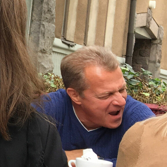 Jukka Laaksonen nauroi niin että palkeet paukkuivat! Jukka Laaksonen nauroi niin että palkeet paukkuivat!