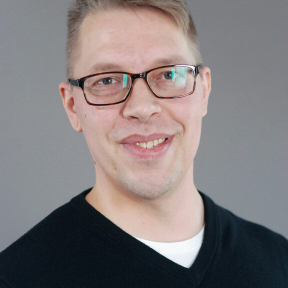 Kuvat julki: tässä ovat uudet Ensitreffit alttarilla -sinkut! Arvaatko, kuka on kenenkin pari? MArkus