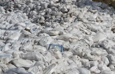 Muovipussin käyttäminen voi poikia Keniassa 4 vuoden vankeustuomion!