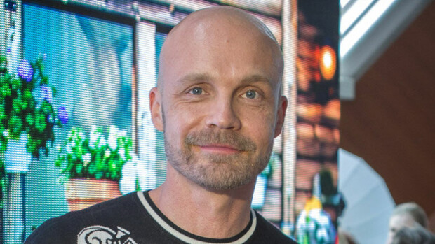 Juha Tapio Vain elämää -kuvauksista: Toivottavasti ne hölmöimmät kohdat jätetään pois tv:stä! Juha Tapio