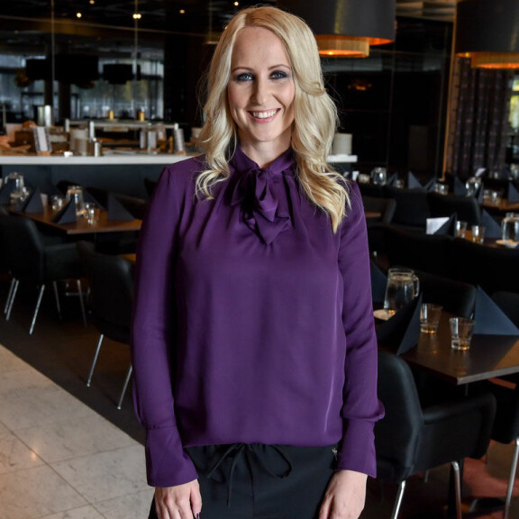 Elina Kottonen on juontanut muun muassa Big Brotheria ja Talent Suomea. Elina Kottonen