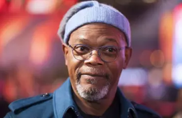 Samuel L. Jacksonia ja NBA-legenda Magic Johnsonia luultiin Italiassa "laiskoiksi maahanmuuttajiksi": väärinkäsityksen aiheuttanut meemi leviää – kuva