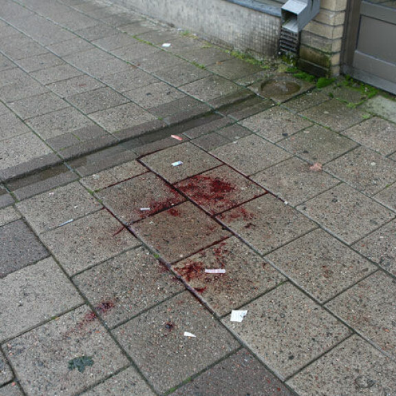 Järkyttävän veriteon jäljet olivat yhä nähtävillä seuraavana päivänä. Turun puukotus