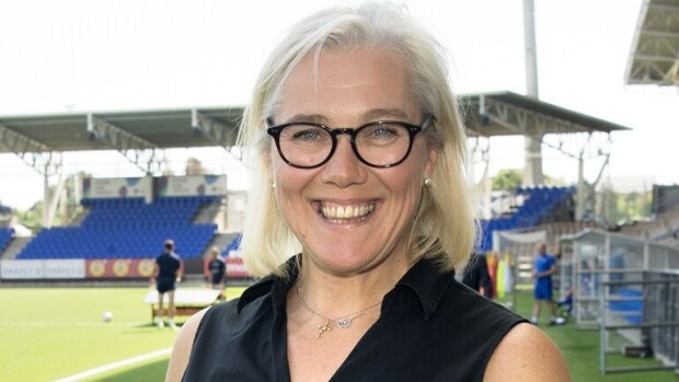 Ringa Ropo uudesta yleisurheilijarakkaastaan: Olimme samoilla maajoukkueleireillä! Ringa Ropo.