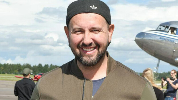 Esko Eerikäisellä uusi rakas: tapailee kuumaa fitness-Jasmia, tuttu myös kunnallispolitiikasta – kuva! Esko Eerikäinen