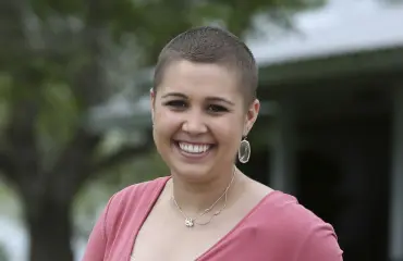 Luusyöpä vei missikaunottarelta jalan: Nilkastani tehtiin minulle uusi polvi - kuvat