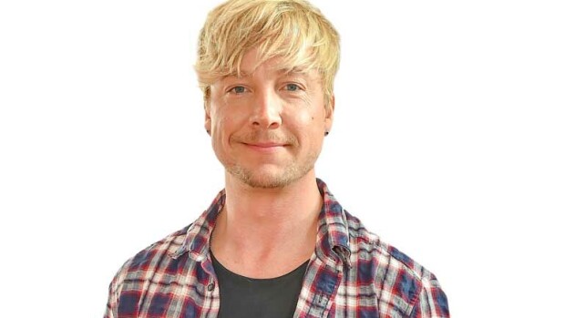 Samu Haber on musiikkimaailman kultasormi: Liki 4 miljoonan euron varallisuus, ökykämppä ja luksusautoja! Samu Haber pyörittää menestysbisnestä.
