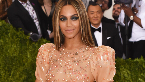 Beyoncé julkaisi kuvan kaksosistaan: poseeraa kuin Afrodite – kuva! Beyonce