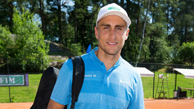 Valtteri Filppulan ökyhäistä kuvia julki: huh, miten upea morsian - kuvat ja video! Valtteri Filppula
