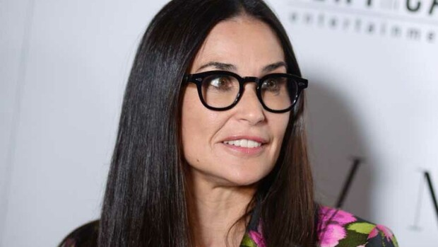 Iätöntä Demi Moorea, 54, ei uskoisi kolmen lapsen äidiksi - vertaa, miltä näytti 1985 ja nyt! Demi Moore on upeassa kunnossa.