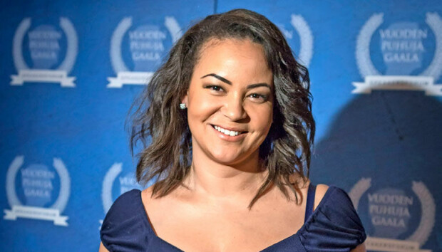 Lola Odusoga avautuu polvivaivoistaan: 'Valitettavasti kauhee homma kertoa...'