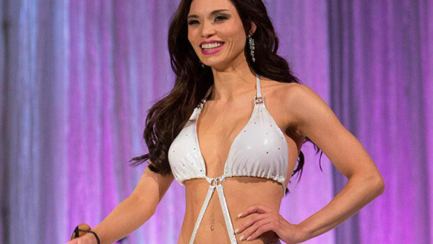 Muistatko vielä? Filippiineillä pidätetty Maria Mustonen auttoi Seiskan kanssa kodittomia – kuvat! maria mustonen miss helsinki -kisoissa