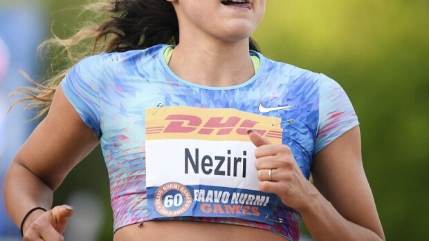 Yleisurheilija Nooralotta Nezirin pikarakkaus: kihloihin alle vuoden suhteen jälkeen! Nooralotta Neziri.