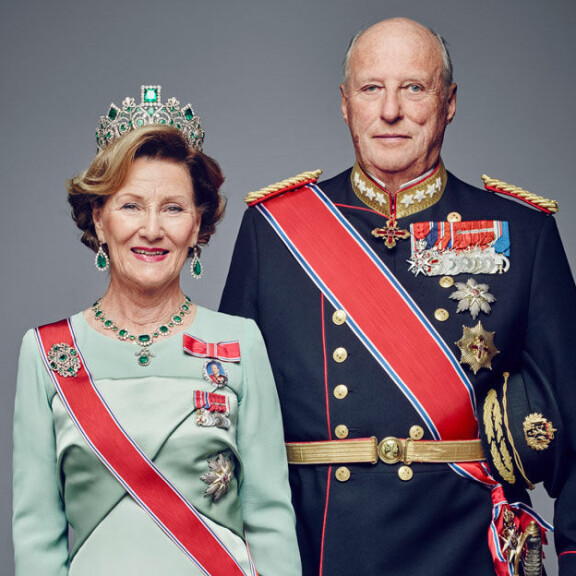 Itsenäistä Suomea juhlitaan - Helsinki täyttyy kuninkaallisesta loistosta! Norjan kuningaspari Harald ja Sonja
