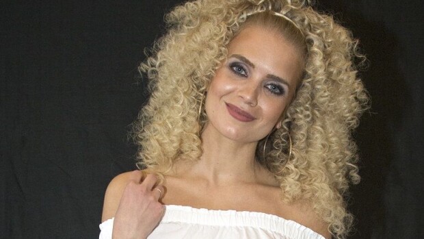 Lotta Näkyvä ei haaveile vielä perheenlisäyksestä: Vauva saa odottaa! Lotta Näkyvä toppuuttelee vauvapuheita.