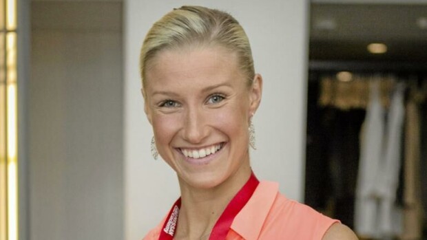 Harvinainen yhteiskuva: Hanna-Maria Seppälä poseeraa 23 vuotta vanhemman rakkaansa kanssa! Hanna-Maria Seppälä