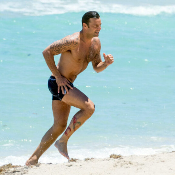 Ricky Martin, 45, on edelleen uskomattomassa kunnossa – rantakuva! Ricky Martin