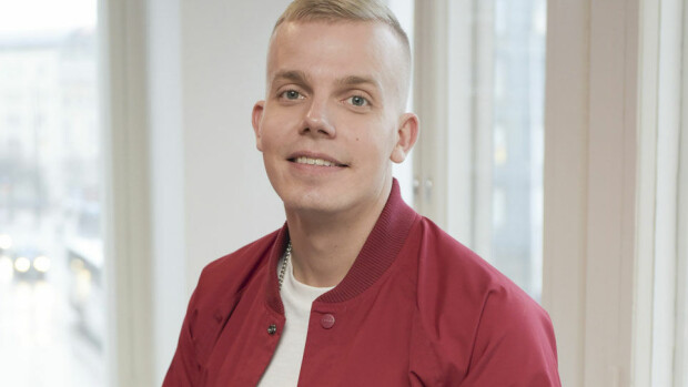 Sisäpiiri-skandaali: Poliisi vei Elastisen tietokoneen ja puhelimen! Elastinen, Kimmo Laiho, Sisäpiiri