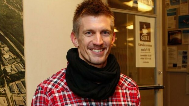 Toisen lapsen pian saava Jarkko Nieminen tahkoaa rahaa eläkkeelläkin! jarkko nieminen