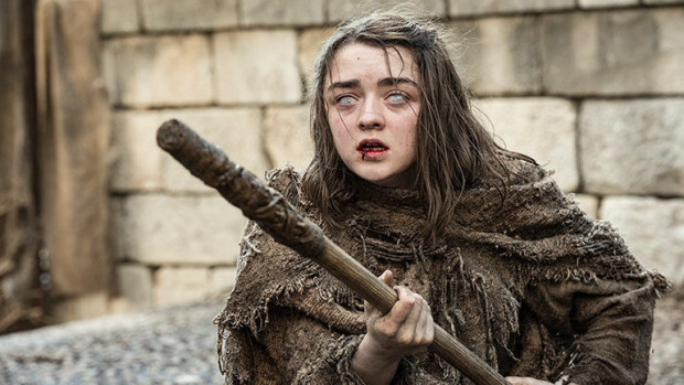 Jättiyllätys: Game of Thronesissa nähdään juuri historiaa tehnyt poppari! Maisie Williams Game of Thronesissa