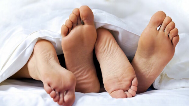 Täytyykö seksiä harrastaa monen partnerin kanssa, ennen kuin on hyvä sängyssä? Hyvään seksiin ei tarvita pitkää kumppanien listaa
