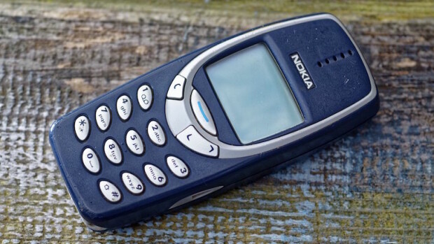 Onko tämä vanhin toimiva Nokia? Kesti sodat ja pesukoneen! Nokia 3310 on kestävä puhelin.