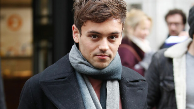 Olympiamitalisti paljasti: seksiviestitteli fanin kanssa kuukausia kihlattunsa selän takana! Tom Daley