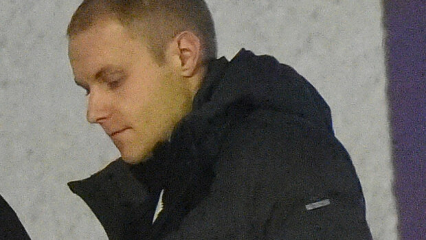 Huhut osoittautuivat todeksi: Valtteri Bottas ja Emilia-vaimo saapuivat Häkkisen häihin - kuvat! Valtteri Bottas