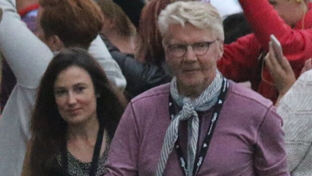 Pirkka-Pekka Petelius lemmenlomalla: nuori rakas porealtaassa - kuva! Pirkka-Pekka Petelius lomaili rakkaansa kanssa Madeiralla.