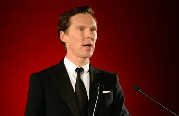 Sherlock Holmes -traileri kiusoittelee viime metreillä: Tämä ei ole enää peliä! 