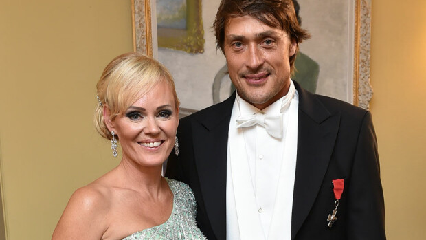 He ovat kovimman Linna-jatkoilijat: Kiekkolegenda Selänne vaimoineen päihitti Koivut! Selänteet Linnan juhlien jatkoilla vuonna 2015.