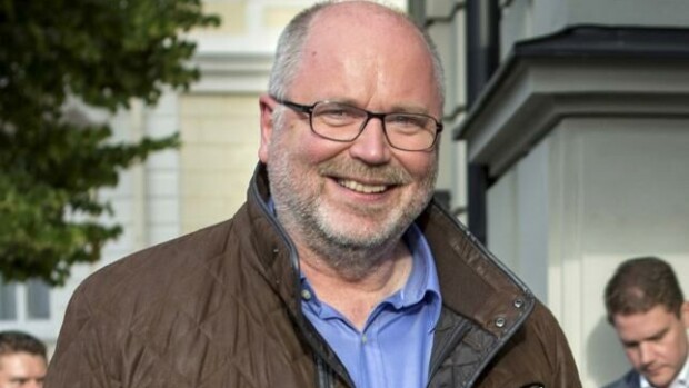 Eero Heinäluoman Ayla-rakas paljastumisestaan: Pitkään se kestikin - kuva! Eero Heinäluoman Ayla-rakas paljastumisestaan: Pitkään se kestikin - kuva!