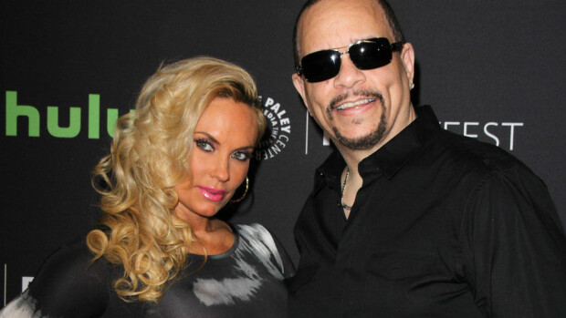 Huhhuh, Cocon rinnat pursuivat tiukasta bodysta – aviomiehen kourat hillittiin käsiraudoin! Huhhuh, Cocon rinnat pursuivat tiukasta bodysta – aviomiehen kourat hillittiin käsiraudoin!