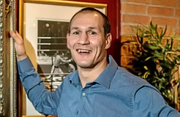 Amin Asikaisen äiti on kuollut – "Ikinä ei ole valmis luopumaan"