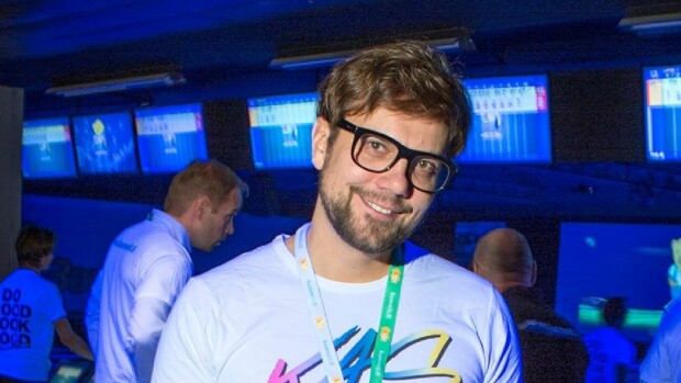 Naapurit häiriintyivät Antti Ketosen lauluharjoituksista: Siirryin harjoittelemaan pyykkitupaan! Naapurit häiriintyivät Antti Ketosen lauluharjoituksista: Siirryin harjoittelemaan pyykkitupaan!