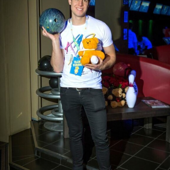 Laulajalupaus Mikko Harju paljastaa: Näin päädyin esiintymään Nanna ja Jere Karalahden pojan ristiäisiin!