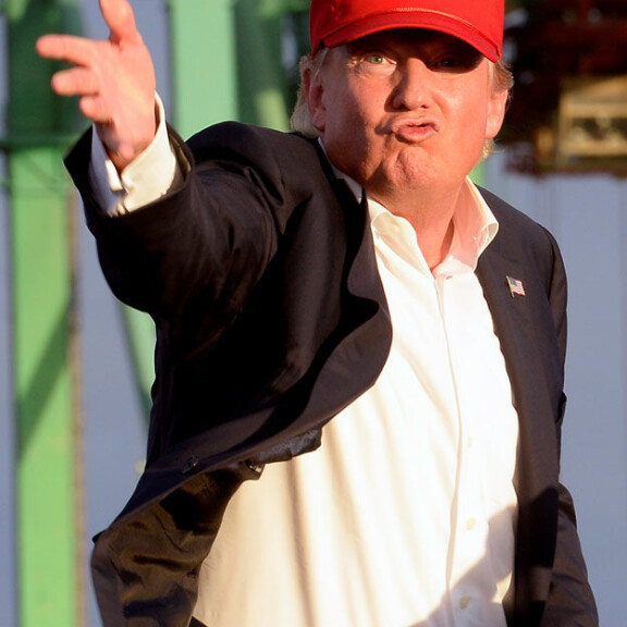 Tiesitkö tätä Trumpista? Bakteerikammoinen absolutisti!