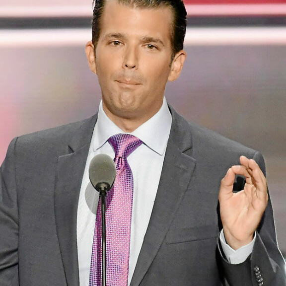 Tiesitkö tätä Trumpista? Bakteerikammoinen absolutisti!