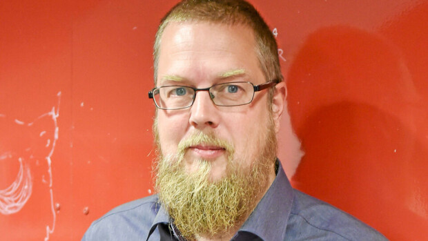 Tuomas Kyrö iski kultasuoneen: Mielensäpahoittaja tahkoaa tuohta! Tuomas Kyrö iski kultasuoneen: Mielensäpahoittaja tahkoaa tuohta!