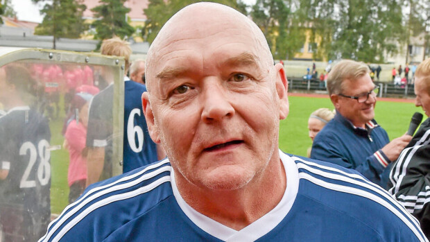 Fudislegenda Atik Ismail: Minusta tuli alkoholisti 17-vuotiaana! Fudislegenda Atik Ismail: Minusta tuli alkoholisti 17-vuotiaana!