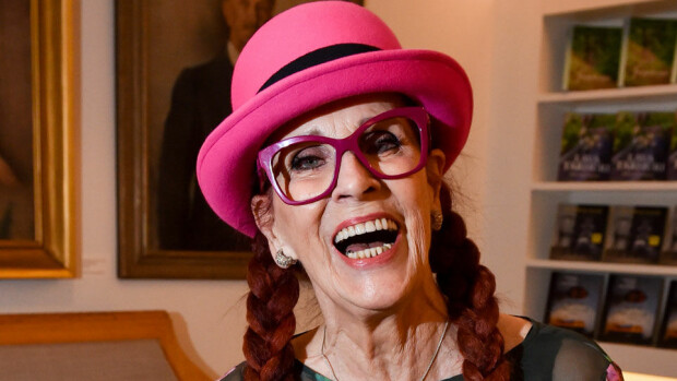 Aira Samulin: Lapseni pahoittivat mielensä omaelämäkerrastani! Aira Samulin: Lapseni pahoittivat mielensä omaelämäkerrastani!