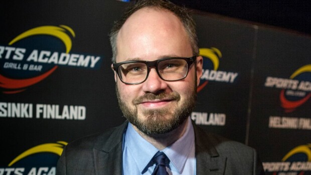 Tuomas Enbuske hylkäsi Bemarinsa: huonosti kävi - kuvat! Tuomas Enbuske hylkäsi Bemarinsa: huonosti kävi - kuvat!