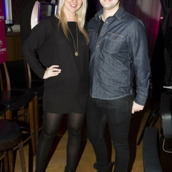 Talent Suomi -juontaja Elina Kottonen: Vauva ja puoliso mukana kuvauksissa!